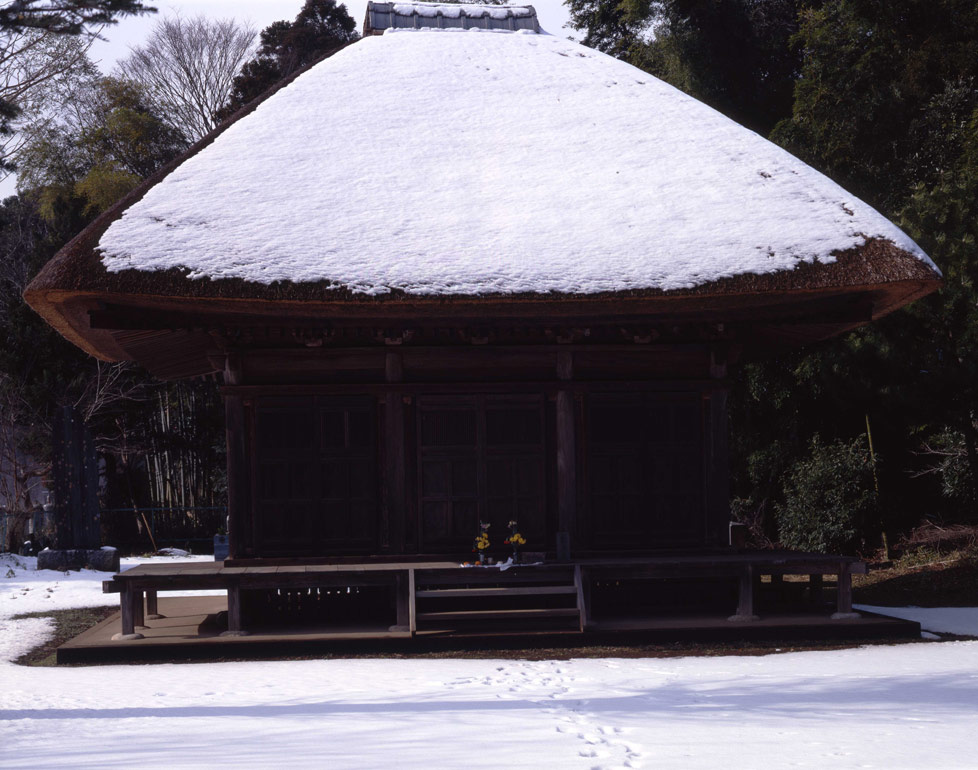 薬師堂雪景